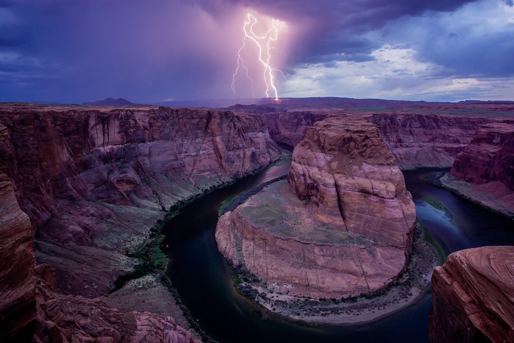 Nominee, Landscape, Amateur. Horseshoe Lightning