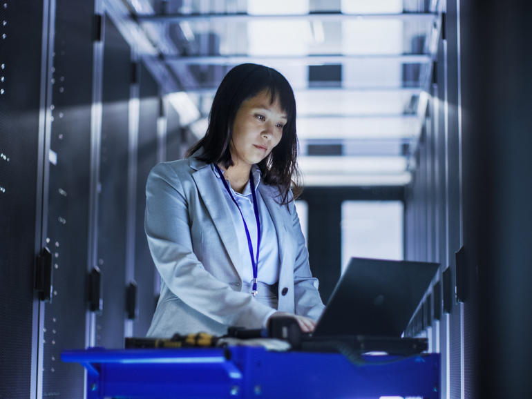 4 essential hiring kits for recruiting engineers and IT specialists