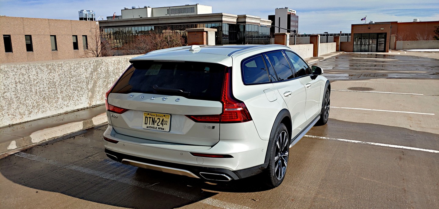 At the rear, the V60's windows narrow for a more dramatic, fast-paced look, but still allow a lot of rear visibility for the driver