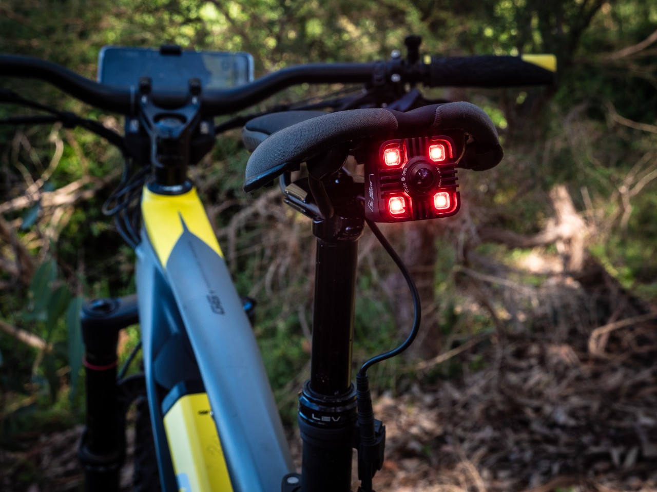 Rear view camera and integrated tail light – sits right where you want to pick the bike up by the seat
