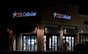 US Cellular seeks 5G device boost