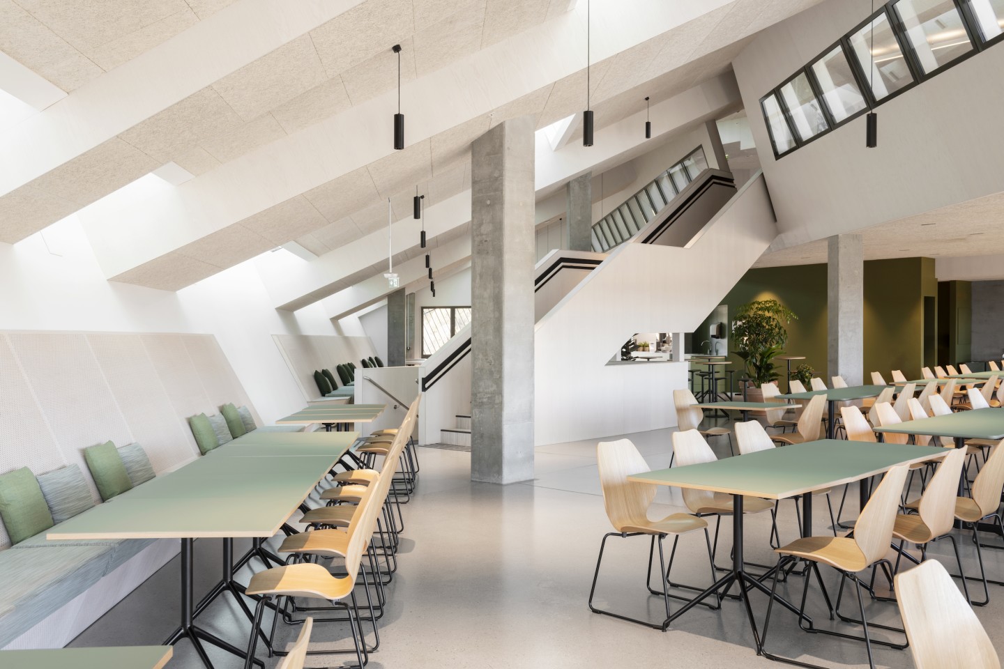 In addition to its office space, Powerhouse Telemark contains a gym, restaurant, and rooftop terrace