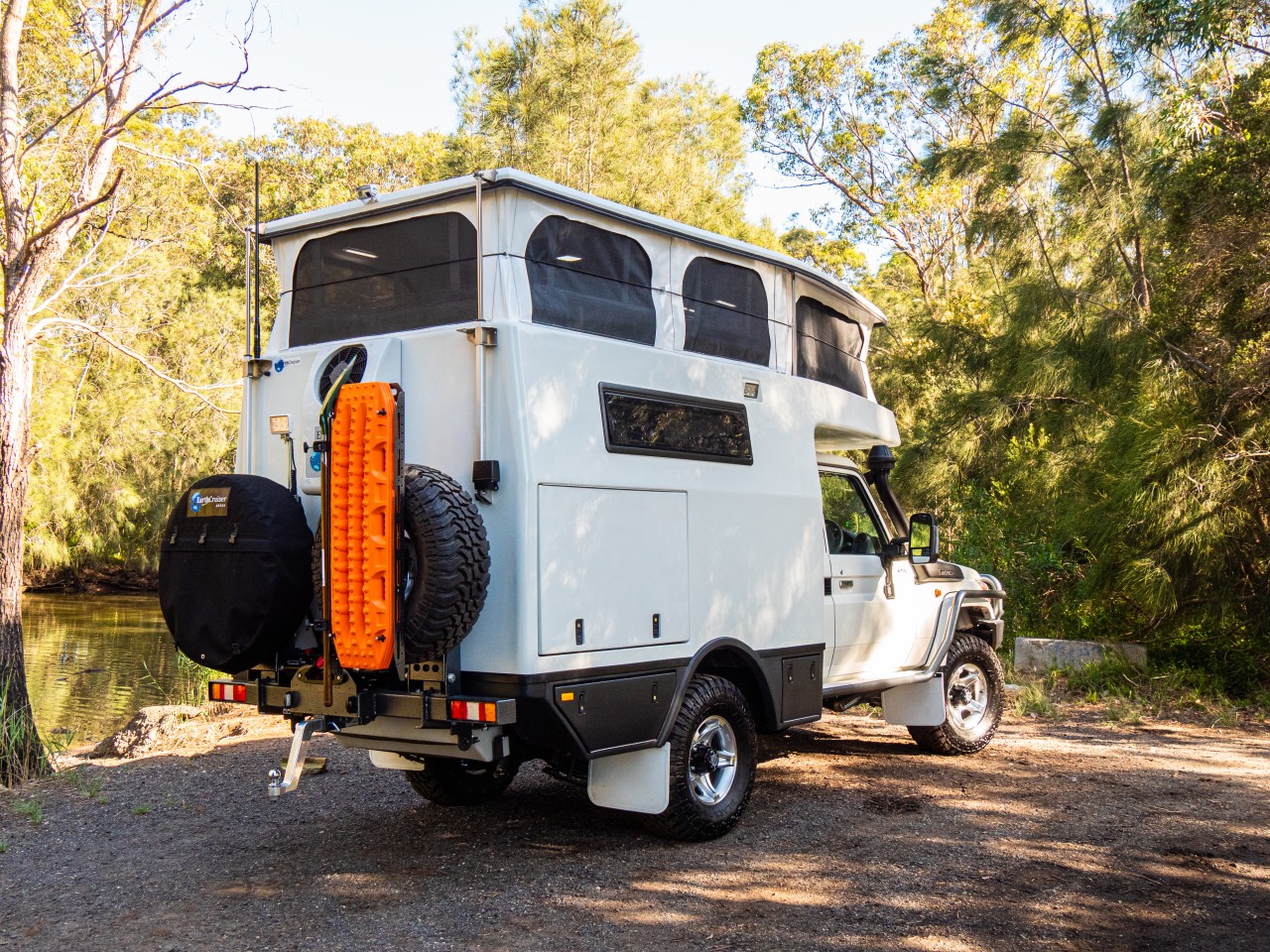 The EarthCruiser XTR250 combines an EarthCruiser motorhome module with an upgraded Land Cruiser 79 Series chassis