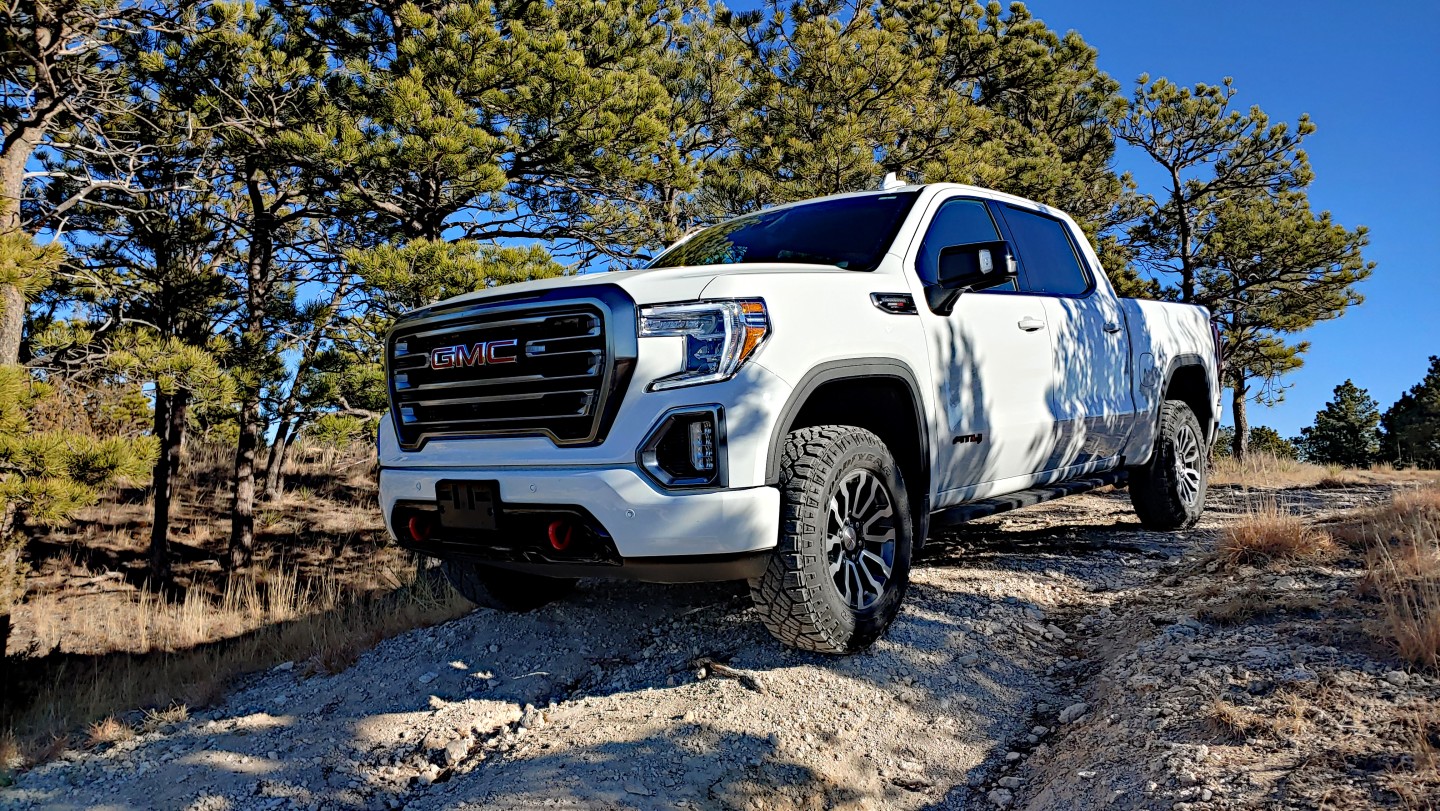 2021 GMC Sierra AT4