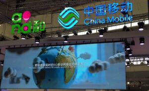 China Mobile revenue climbs on 5G handset growth
