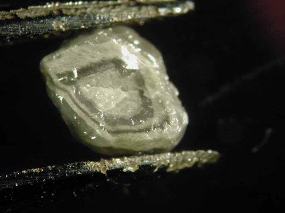 The researchers analyzed the ratio of elements in liquid pockets trapped in diamonds, and identified three separate periods of diamond formation in Africa's ancient past