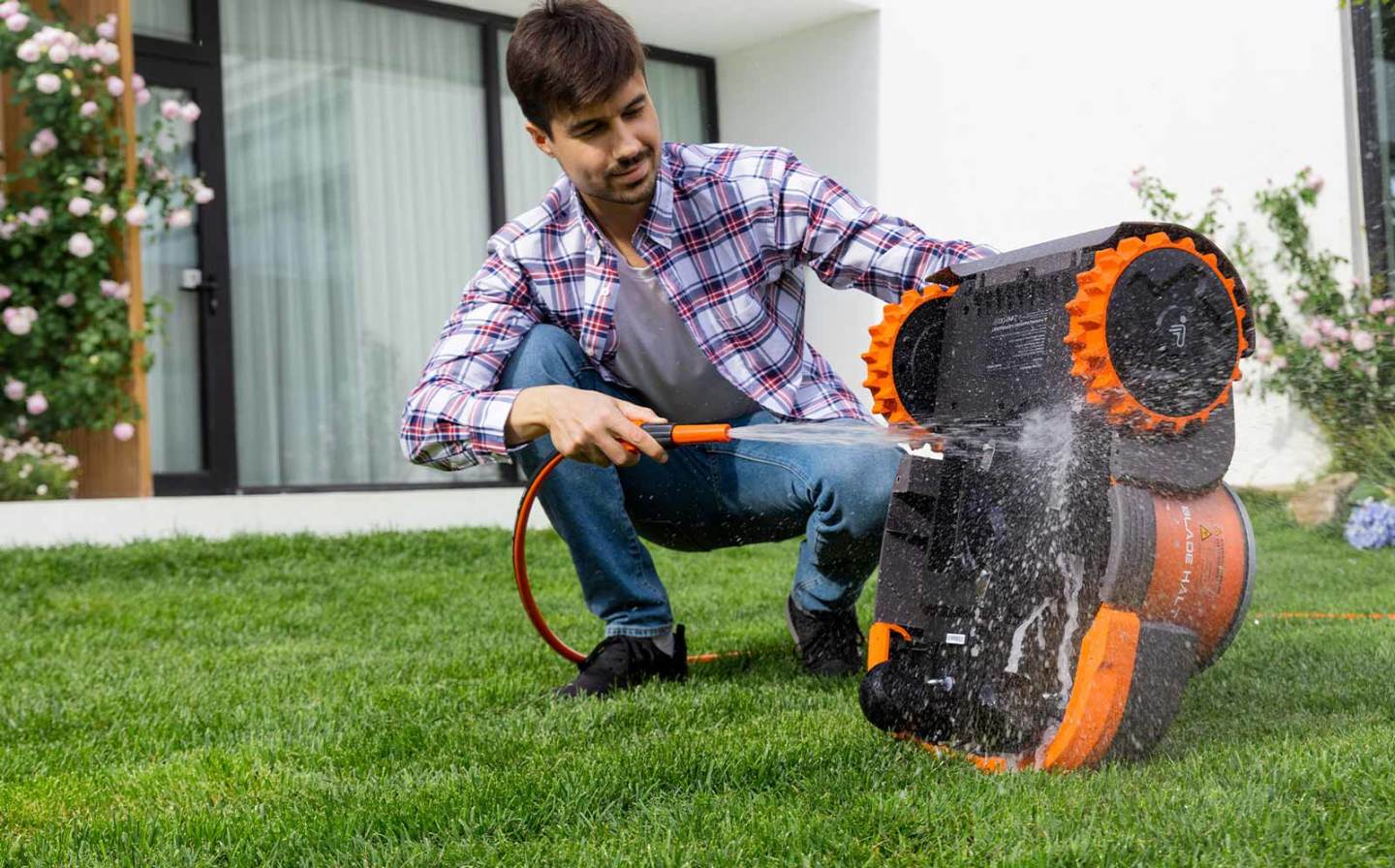 The Navimow is waterproof, which makes for easy cleaning