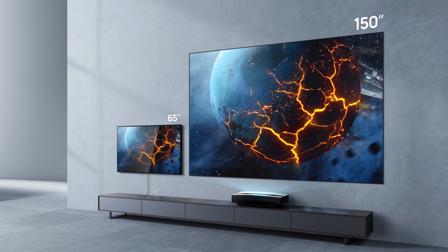 The Aura's thrown image dwarfs that of a big screen TV