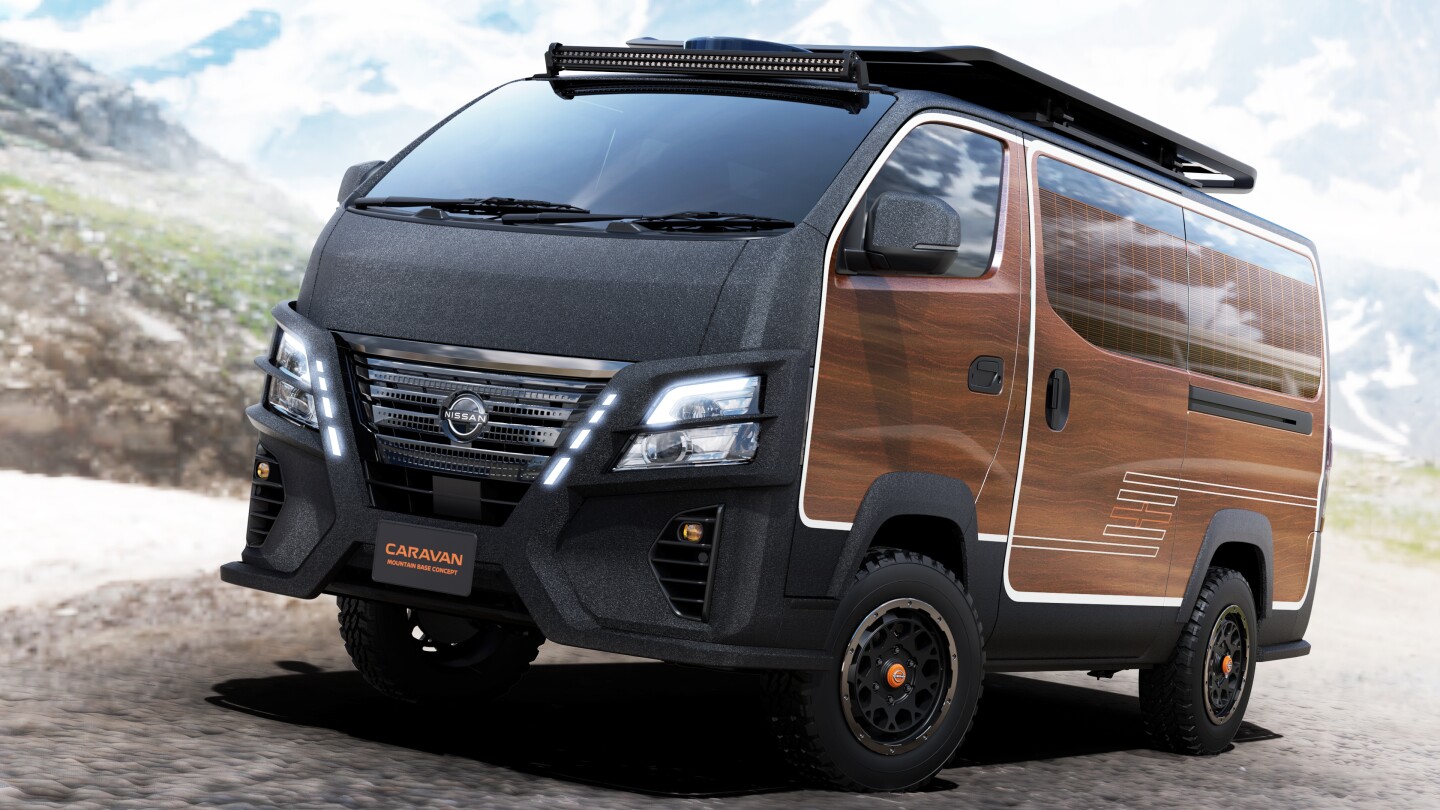 The Caravan Mountain Base Concept's ruggedized front-end accentuates the redesigned face of the Caravan