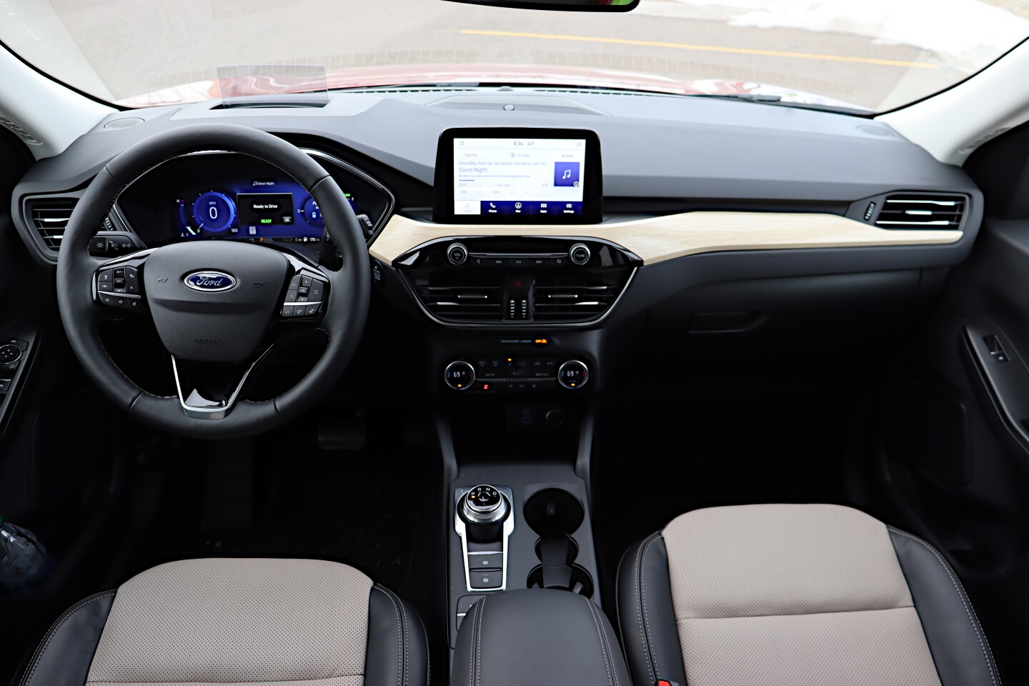 The interior of the 2022 Escape PHEV is nicely done, but somewhat cheap in feel, however, the infotainment is excellent