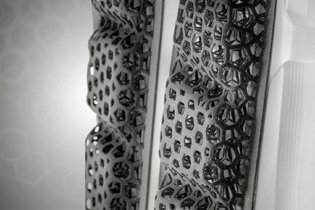 Vaude and its partner Oechsler vary the lattice structures in different zones, adding or decreasing hardness to best support the body