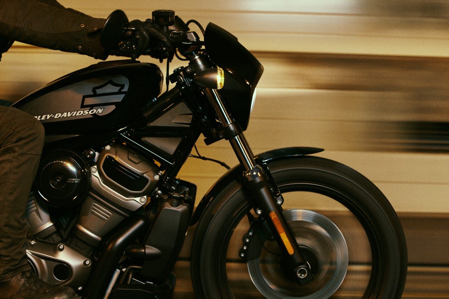 The 2022 Harley-Davidson Nightster uses conventional, non-adjustable 41-mm Showa Dual Bending Valve forks
