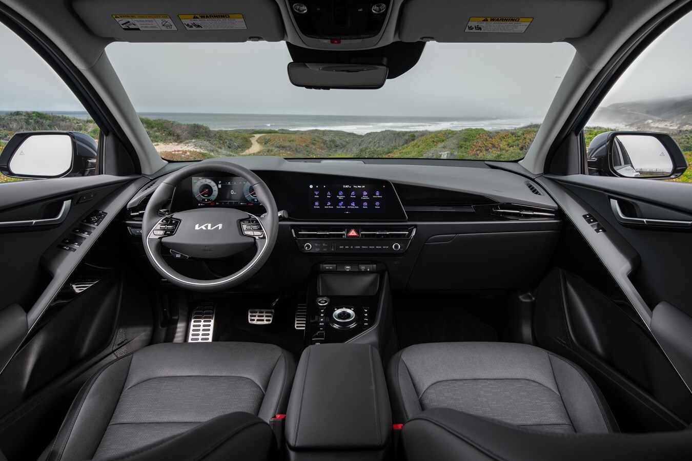 The interior of the 2023 Niro remains largely the same from model to model, with a few changes for the electric, plug-in and gasoline-only options via the instrument cluster