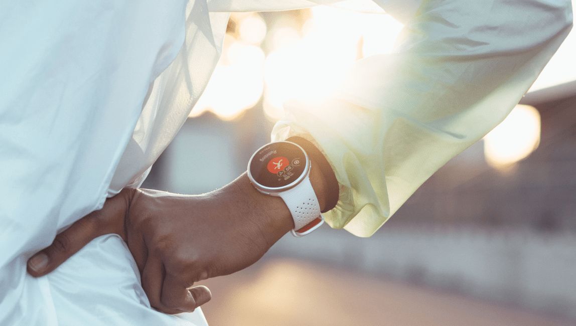 The Pacer Pro benefits from a sunlight-readable MIP display that's been moved closer to the Gorilla Glass protecting it for improved visibility while outdoors
