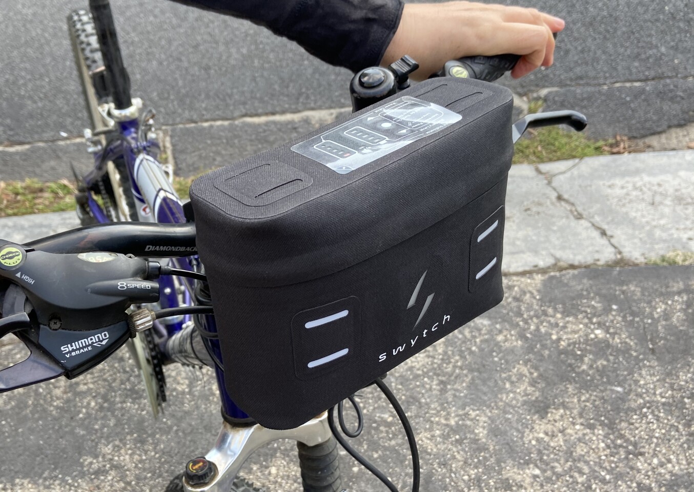 The removable Swytch battery pack mounts on your handlebars