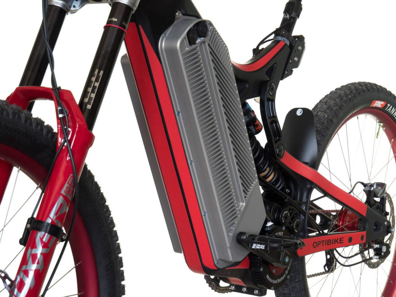 Over 3,000 watt-hours of battery has to go somewhere, and Optibike stuffs it in a removable case in the frame