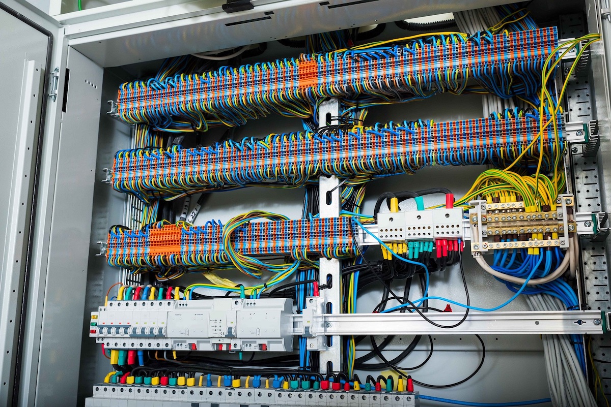 ElectriCorr: A Quick and Easy Solution for Electronics/Electrics Maintenance in Corrosive Environments