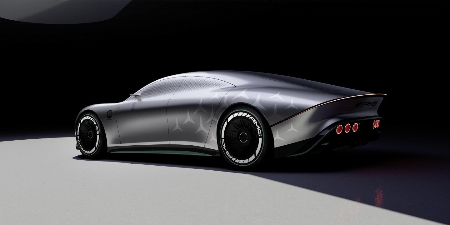 That sharply slashed tail is reminiscent of both the 2015 Concept IAA and 1,000-km 2022 Vision EQXX, albeit without any extendable components