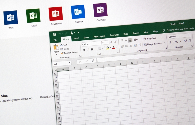 How to concatenate values in a single Excel column to a single row