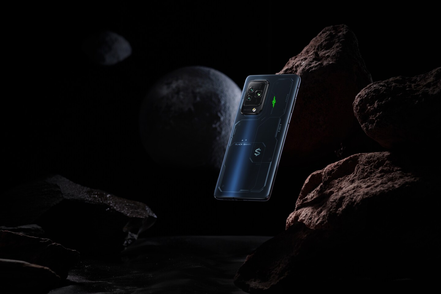 The Black Shark 5 Pro gaming smartphone features a 6.67-inch OLED display, Snapdragon 8 Gen 1 chipset, advanced liquid cooling and magnetic pop-up triggers