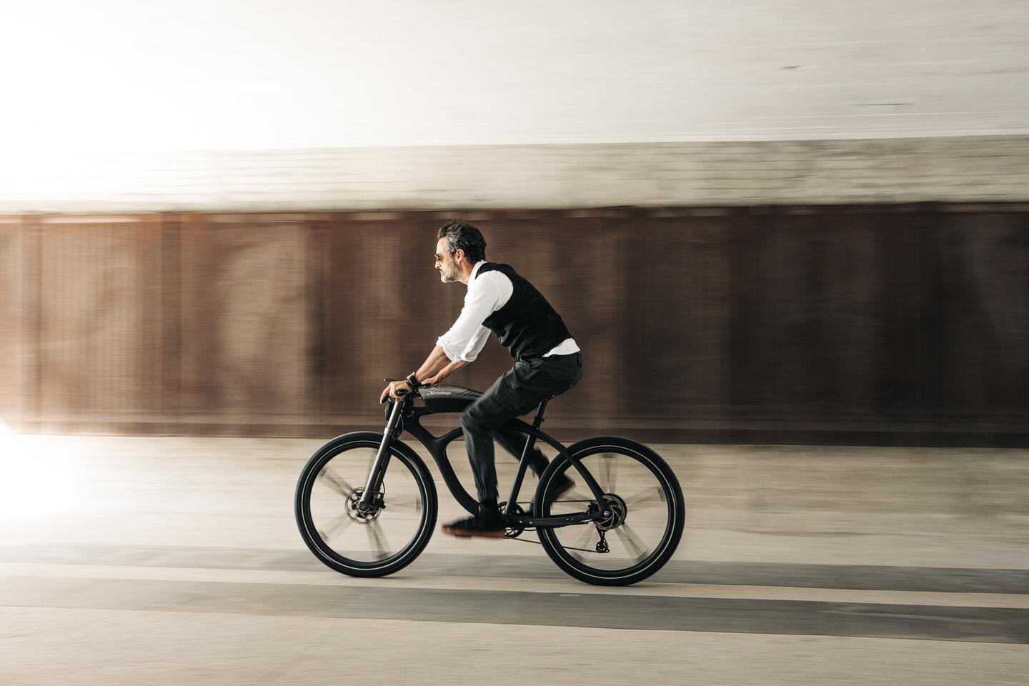 Not just another moto-inspired carbon ebike, the Noordung comes with a battery pack with integrated Bluetooth, "high-fidelity" speakers, and onboard air quality sensors