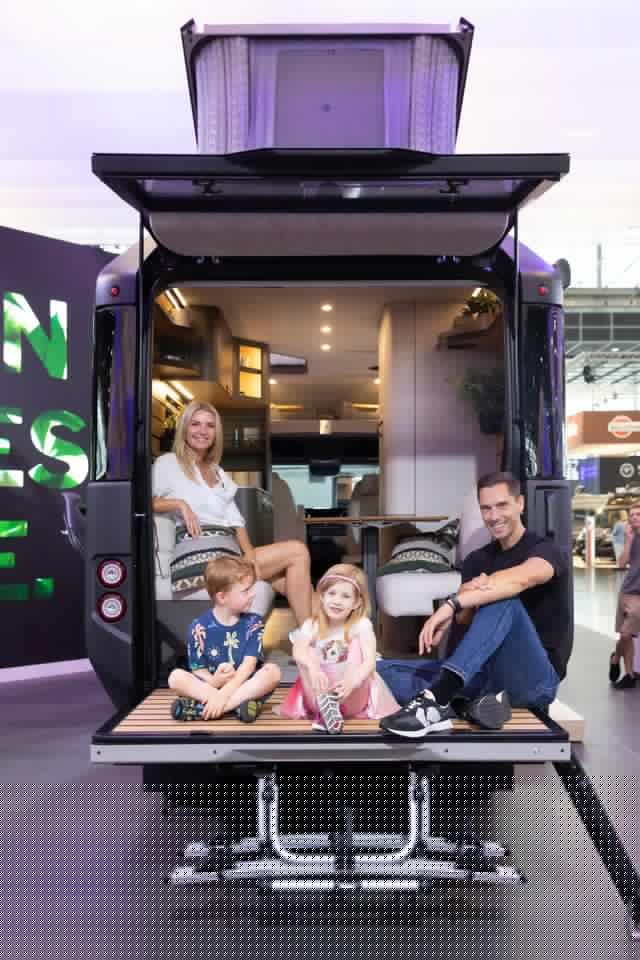 With just over 770 lb of capacity, the tailgate is meant to hang out on