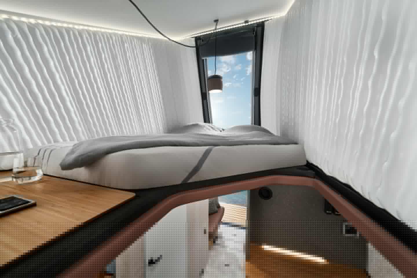 The double bed can even be adjusted in firmness via app