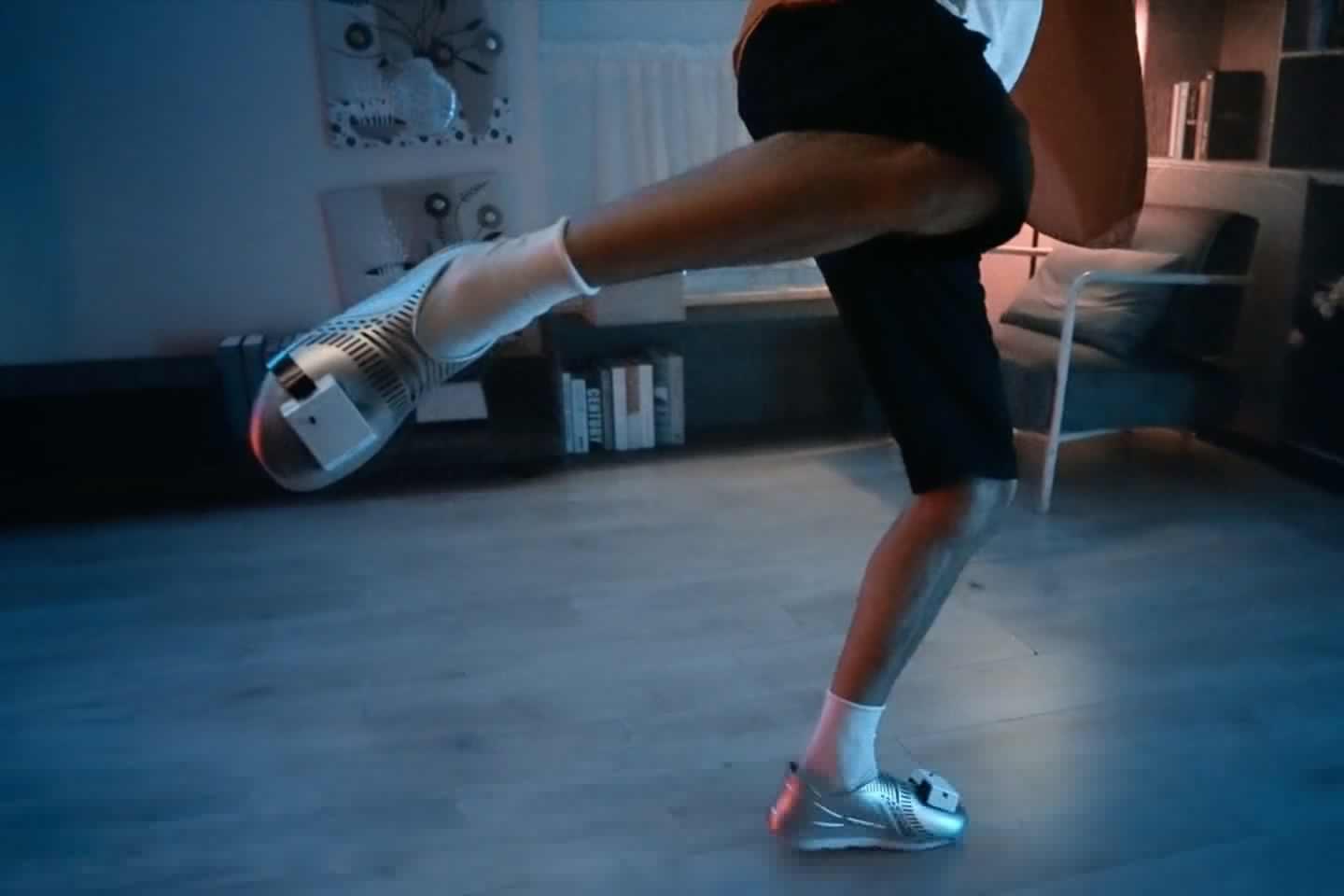 The Surplex VR shoes boast up to nine hours of battery life per charge