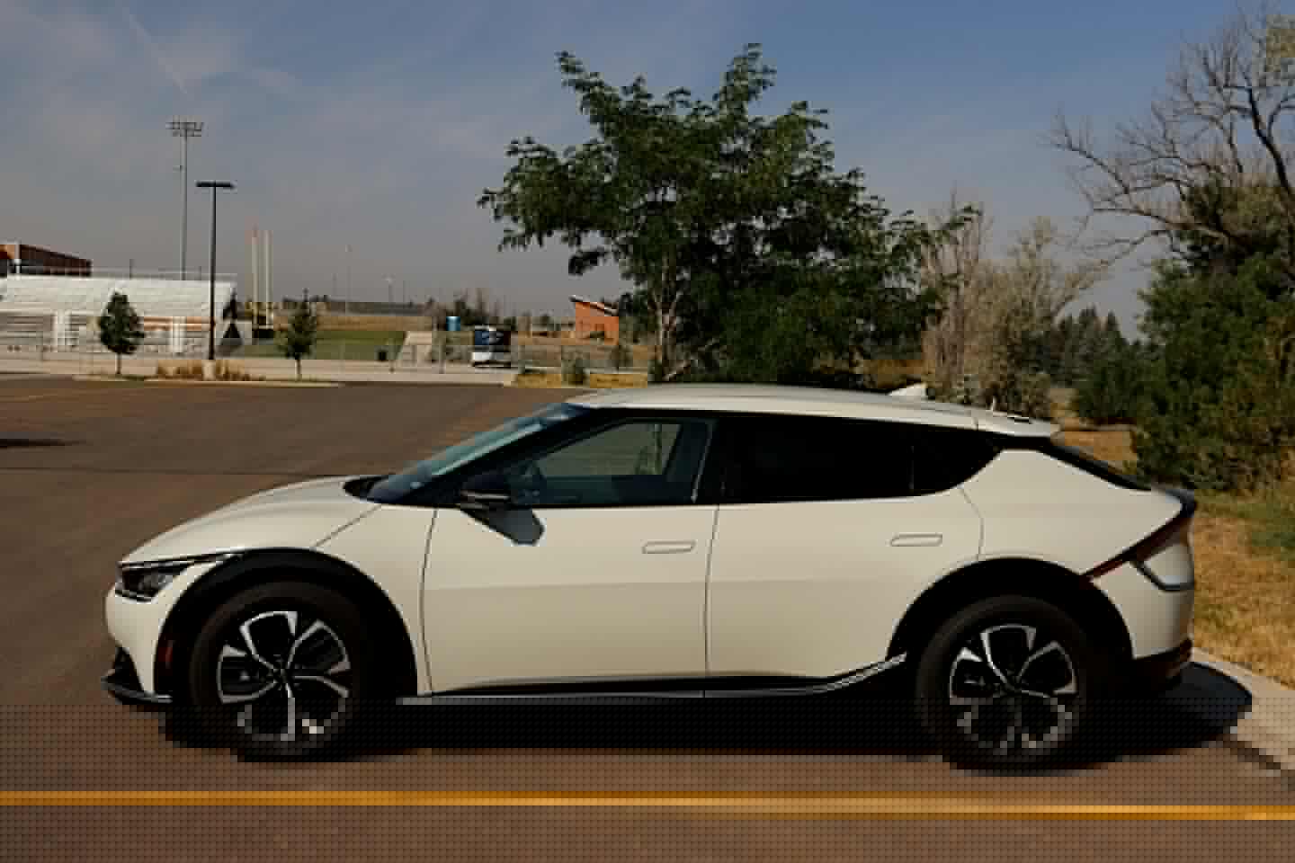 Although a crossover by chassis design, the 2022 Kia EV6 is more station wagon than SUV