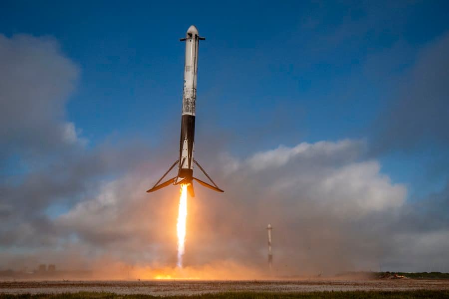 The Falcon Heavy side boosters safely land on SpaceX's drone ship in the ocean