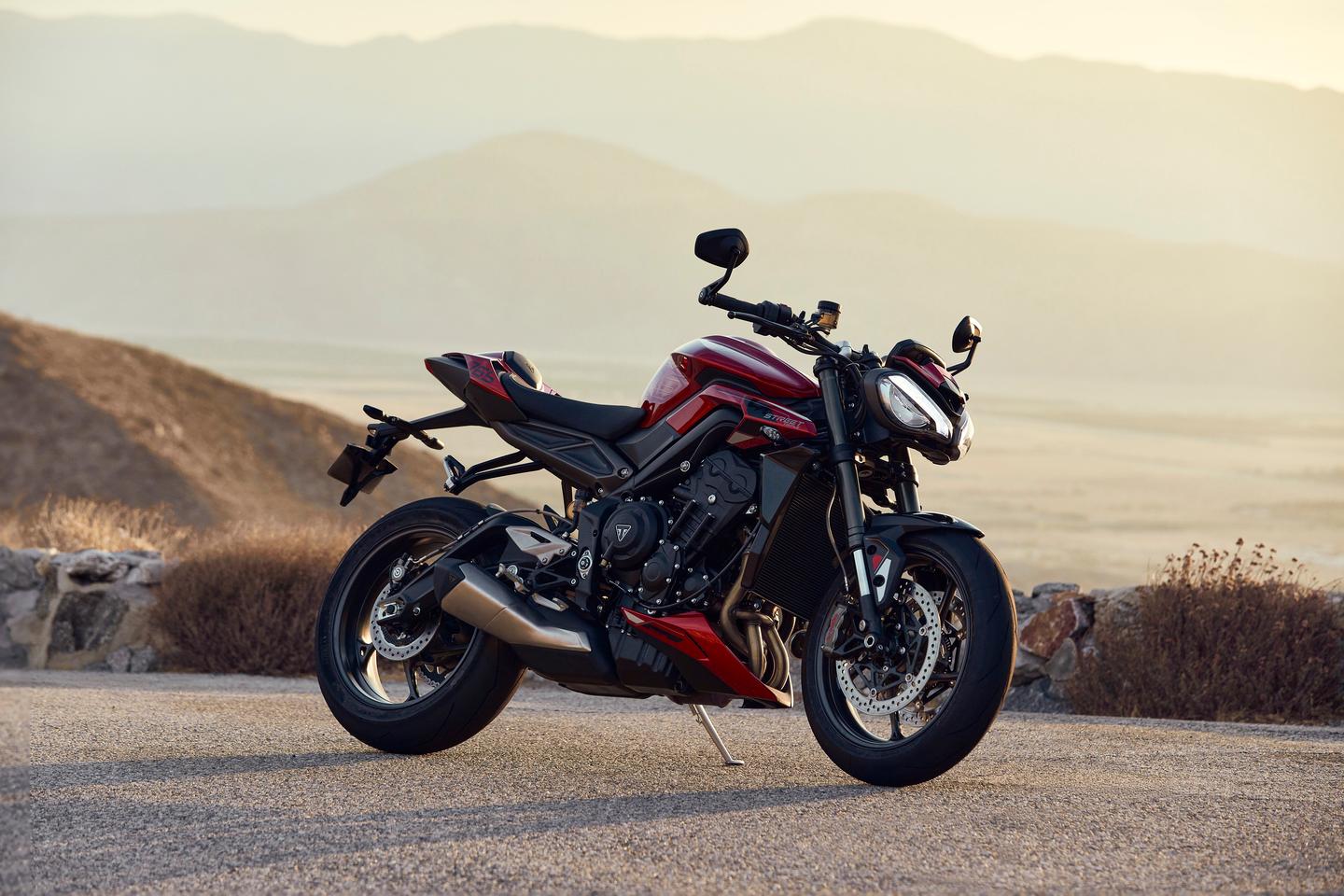 Triumph upgraded the braking system of the 2023 Street Triple 765 RS with Brembo Stylema radial four-piston calipers and MCS multi-adjustable brake lever