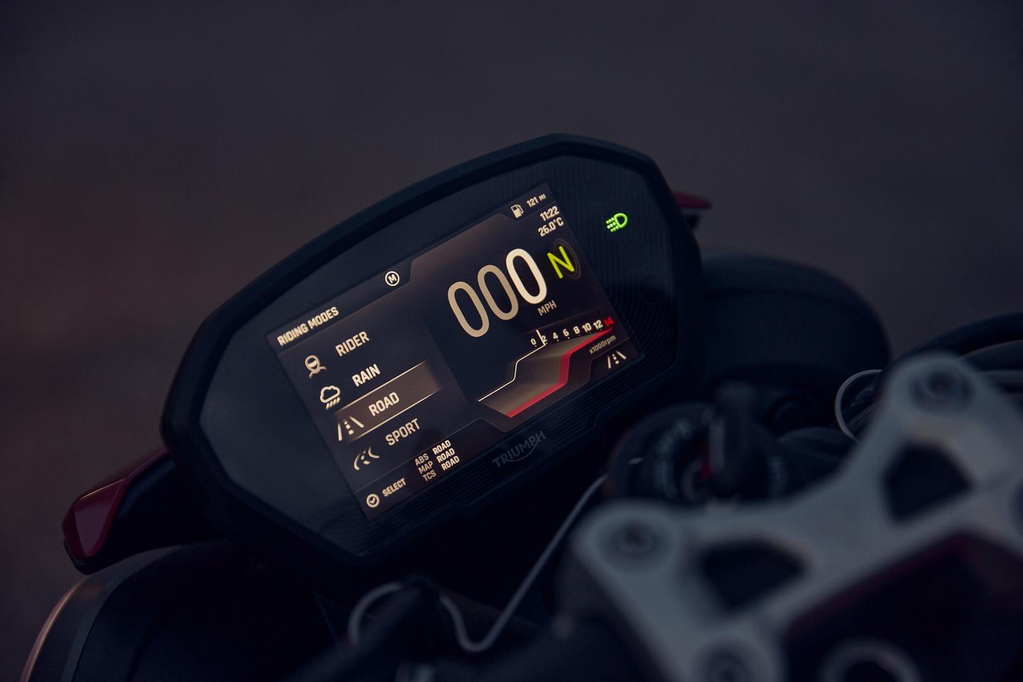 The 5-inch color TFT screen can be found on only the RS and Moto2 models of the 2023 Triumph Street Triple 765