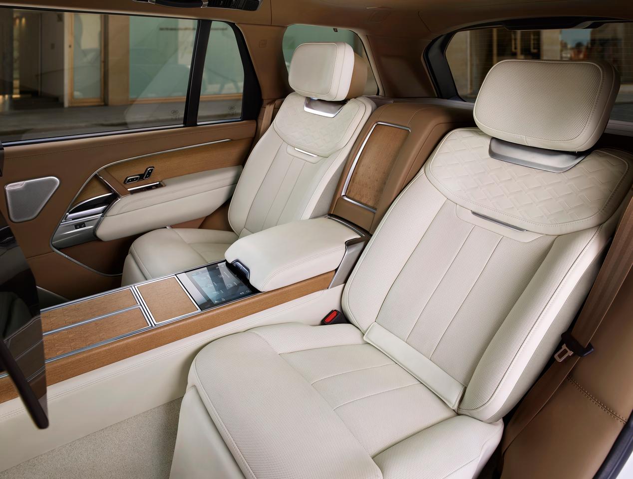 How does one argue with the executive rear seat options in the 2023 Range Rover?