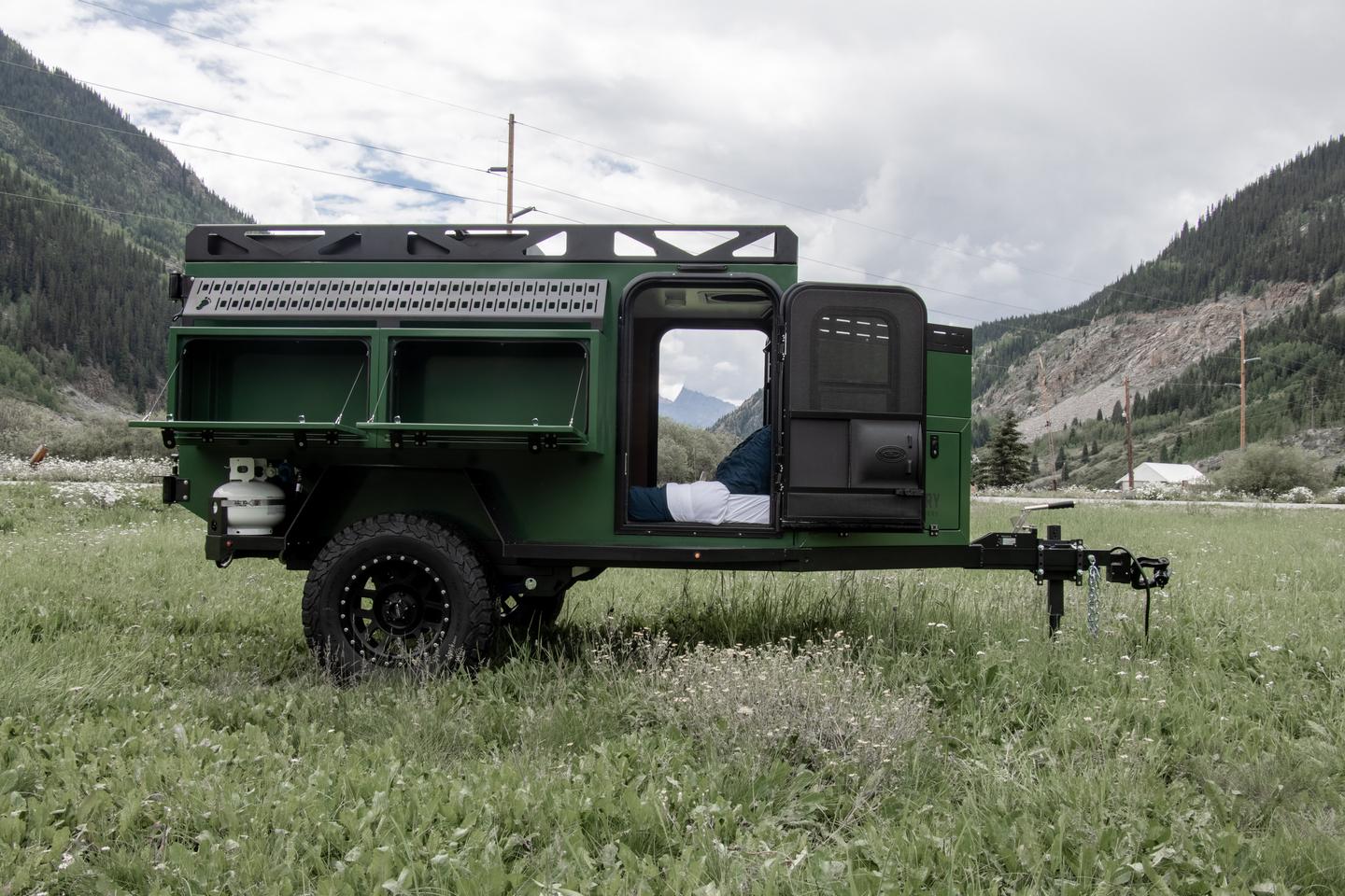 With its dual side entry doors, the Highland 60 makes it easy for both campers to get in and out