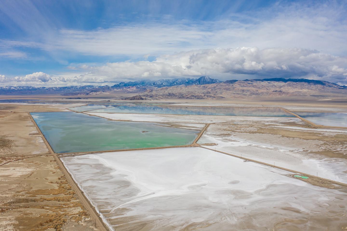 The Albemarle Silver Peak Mine in Nevada is the only producer of lithium in the US and accounts for just 1% of the global market.