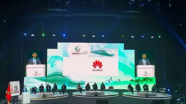 Huawei unfolds smart railway safety tech for high-speed trains 14 huawei-smart-railway-technology-unveiled