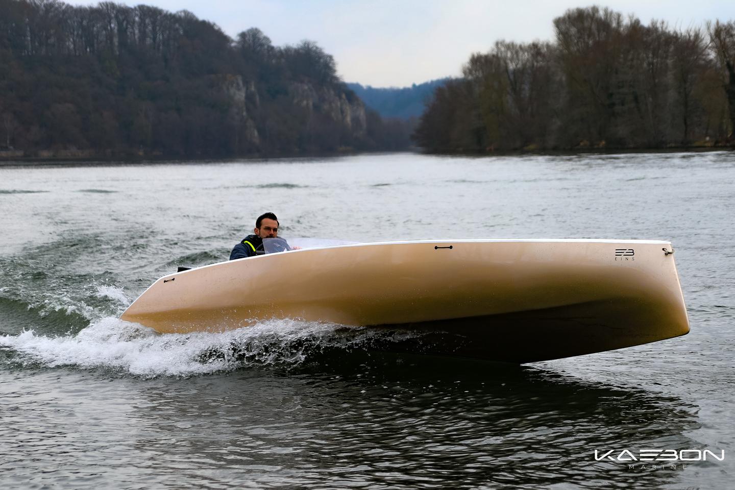 Kaebon presents a lighter, cleaner vision of motor boating