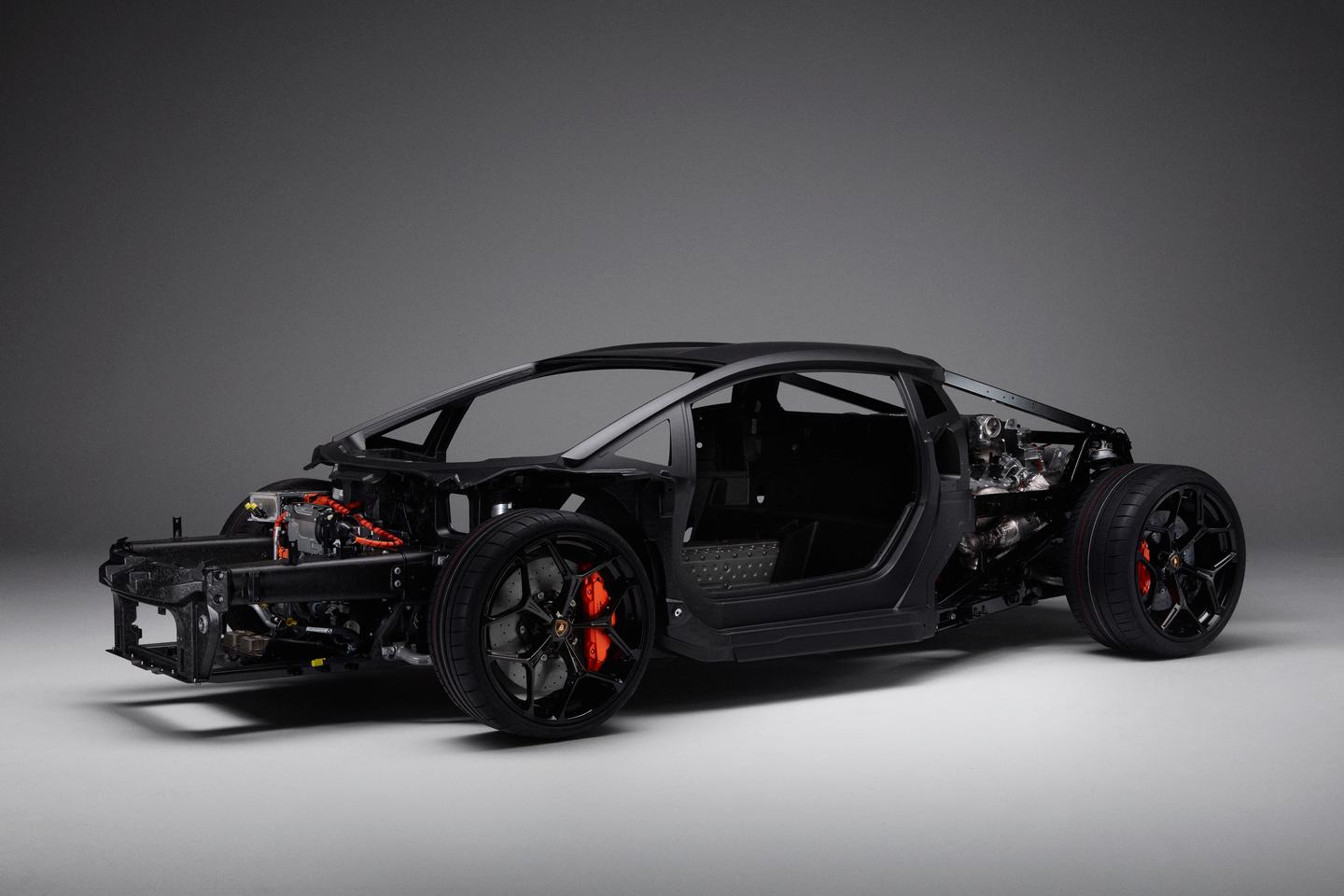 Lamborghini's new carbon "monofuselage"