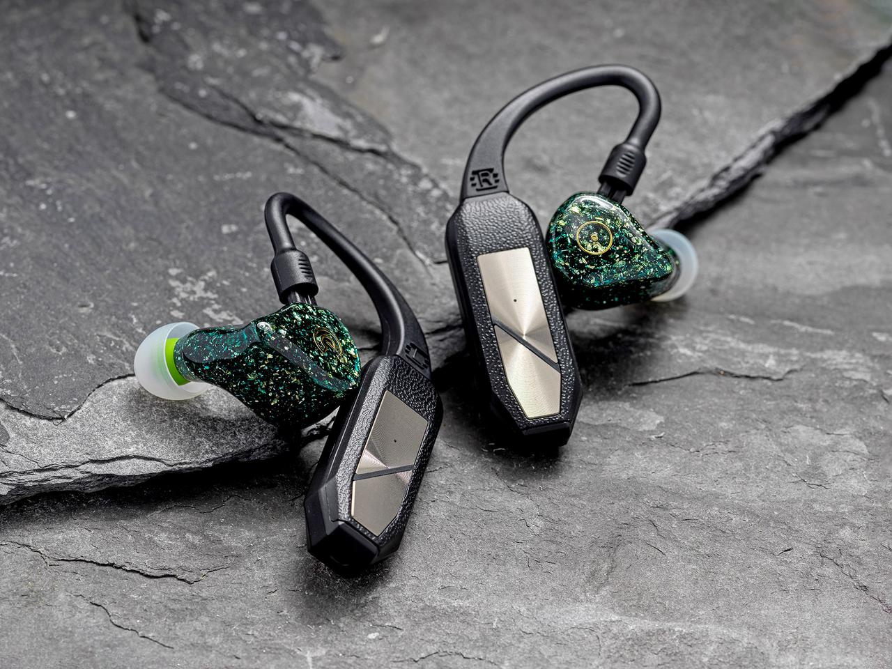 The iFi Go pod wearable Bluetooth DAC/headphone amp can be had with the Aurum IEMs from Craft Ears for a limited time
