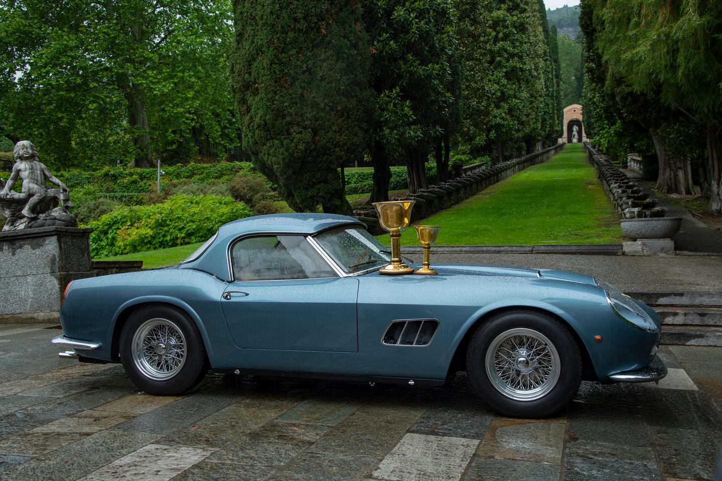 The Coppa d’Oro Villa d’Este is the "best of show" as voted by the public and this year it went to a 1961 Ferrari 250 GT Spyder California with its elegant coachwork by Pininfarina/Scaglietti. The car is part of Jonathan Hui's Keybridge Collection, and was last seen on the circuit in 2017 when it appeared at "Cartier Style et Luxe" at Goodwood and during Ferrari's 70th Anniversary Celebrations at Maranello.