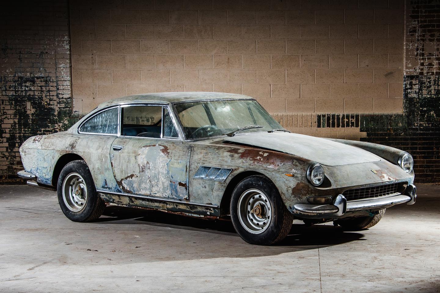 1966 Ferrari 330 GT 2+2 Series II by Pininfarina