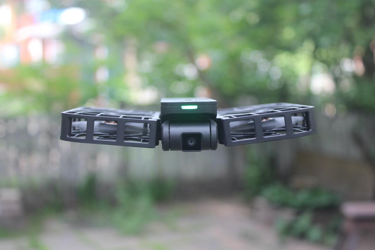 The X1 runs for about 11 minutes per battery-charge