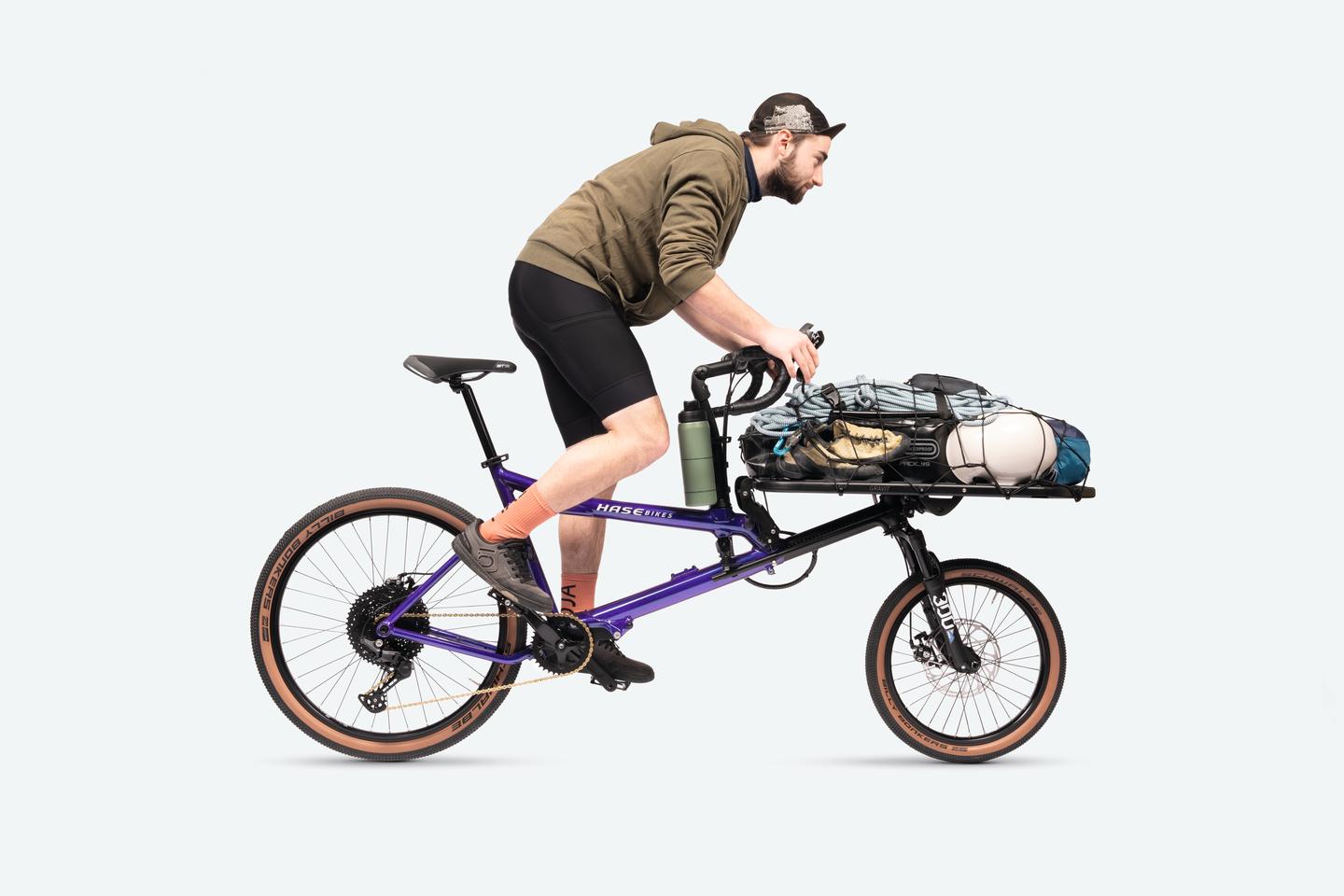 The Gravit Dust 's Cargo Board can haul up to 40 kg of gear secured under a cargo net
