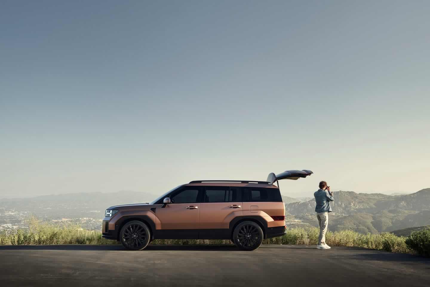 Hyundai approached the design of the new Santa Fe from the rear, widening out the tailgate to support camping and outdoor activities