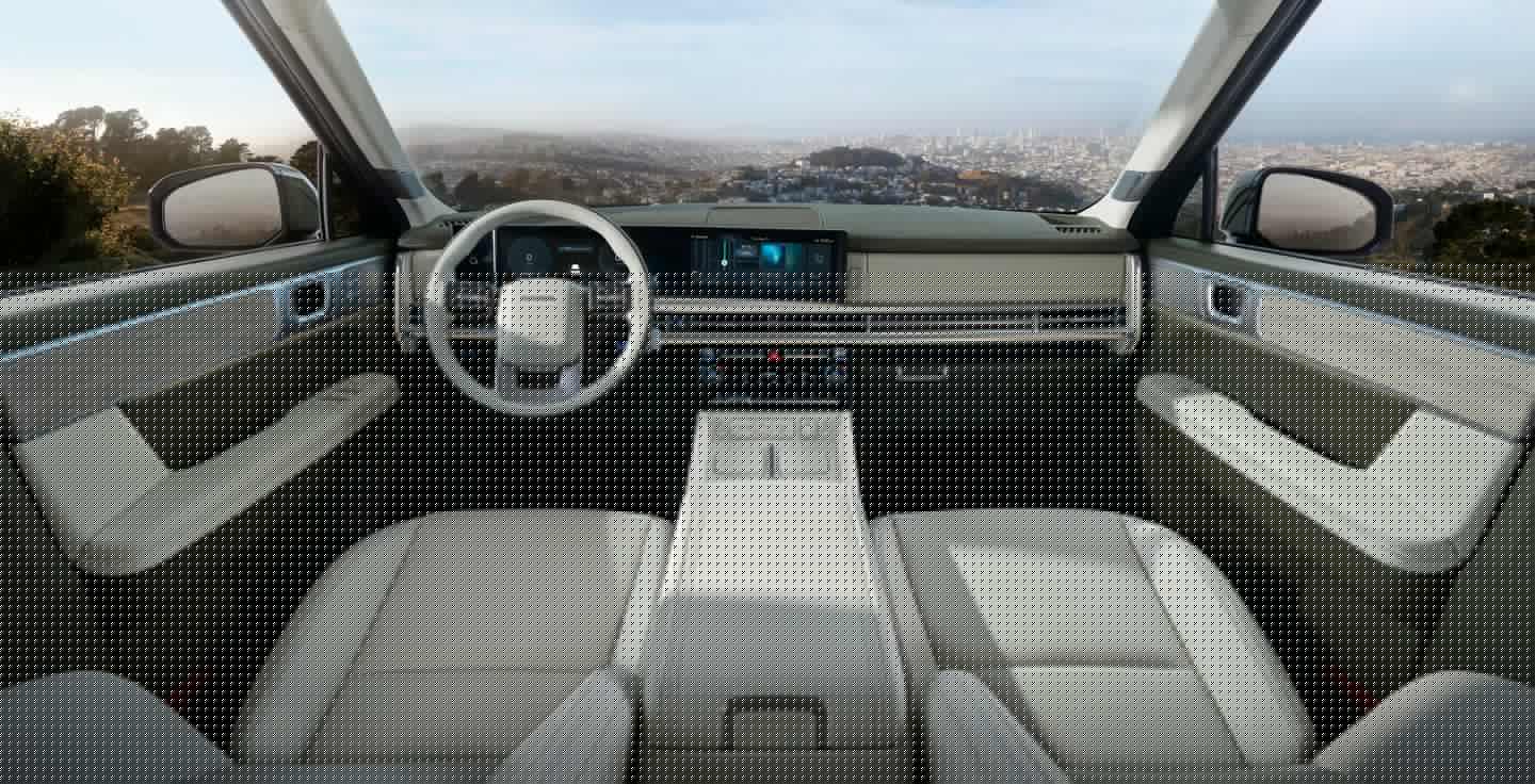 Below the panoramic display, a secondary 6.6-in touchscreen houses climate controls
