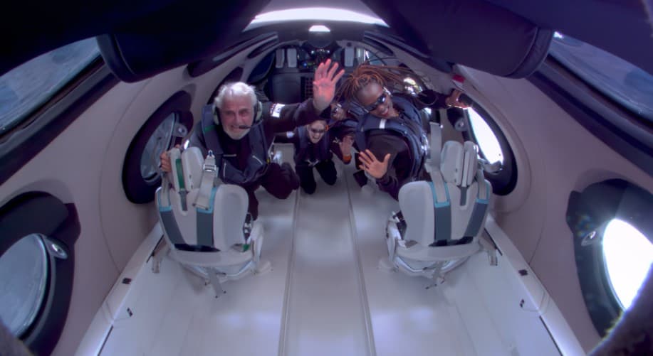 The passengers enjoying freefall