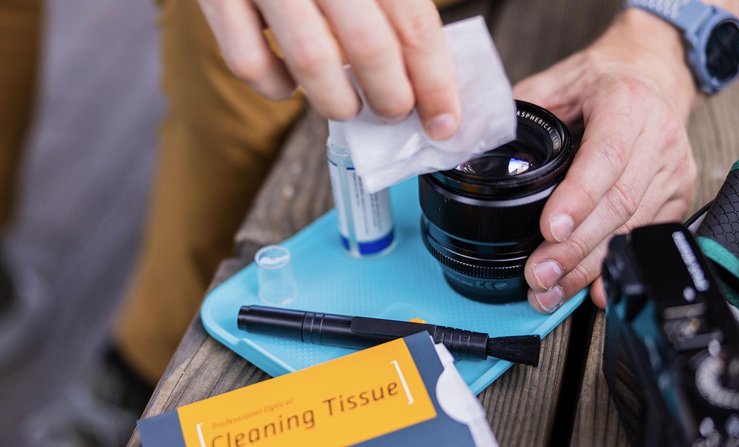 In addition to general everyday use, the Adapt Kit can be used for specific activities, such as phototgraphy