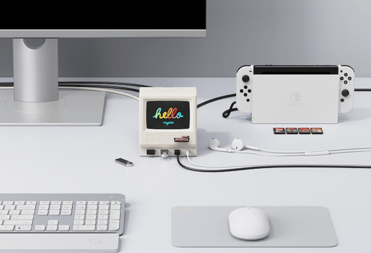 Fortunately the docking station is not to scale with its 1984 inspiration