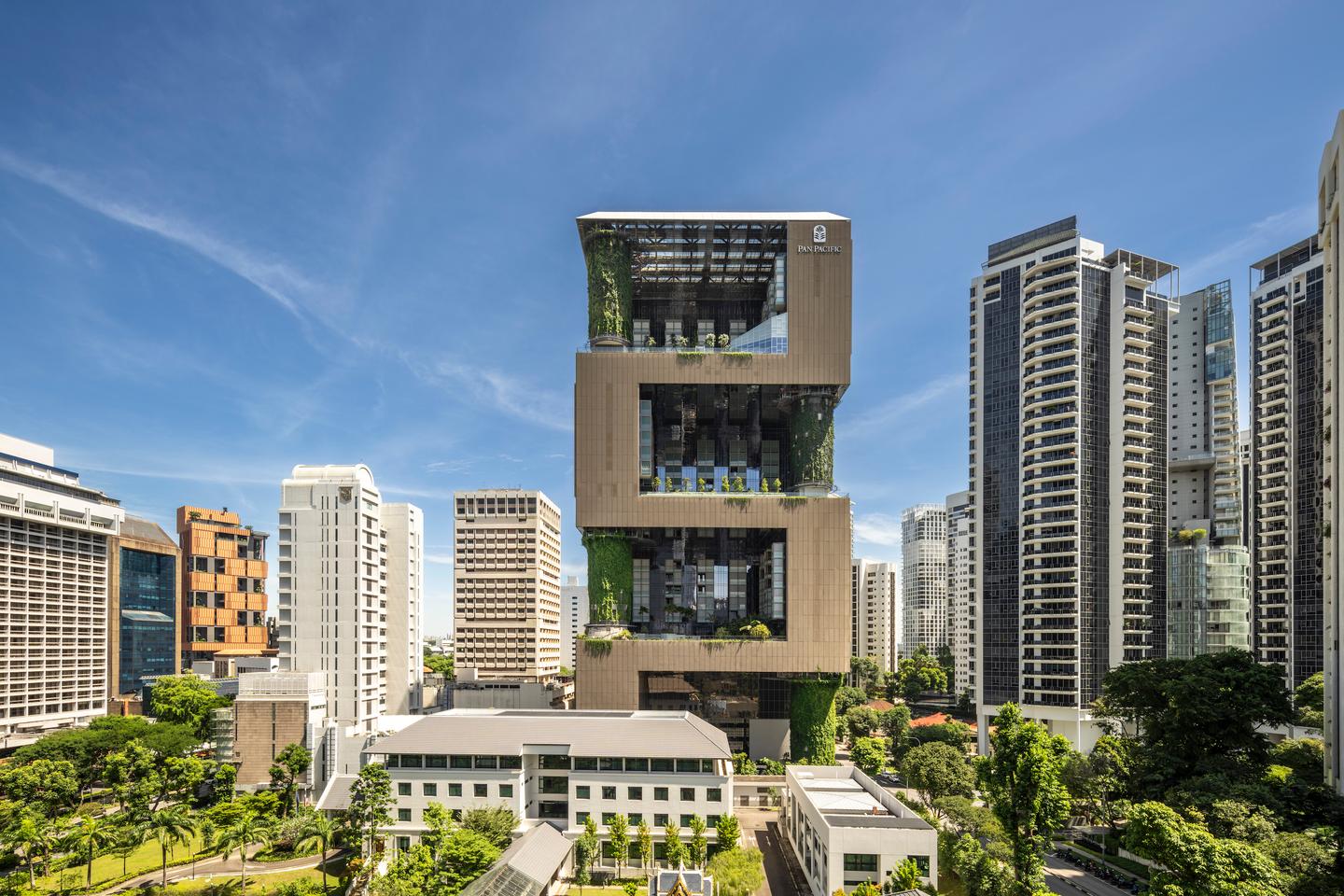 Pan Pacific Orchard contains 35 floors and 347 hotel rooms