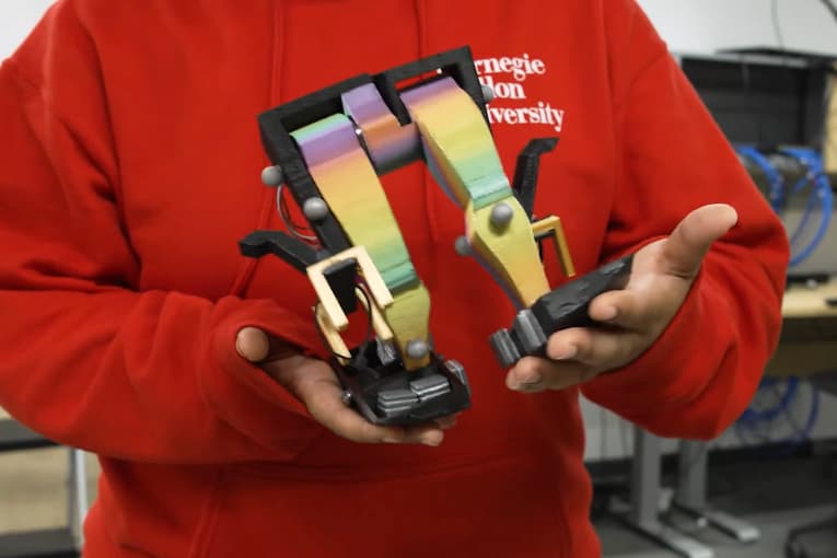 Mugatu is powered by a single lithium-polymer battery and controlled by an onboard Arduino MKRZero microcomputer